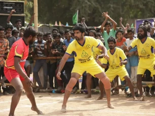 timthumb.php?src=https%3A%2F%2Fimg.studioflicks.com%2Fwp content%2Fuploads%2F2021%2F11%2F22221459%2FKuruthi Aattam Movie Images 4