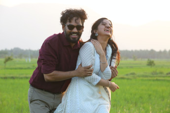 timthumb.php?src=https%3A%2F%2Fimg.studioflicks.com%2Fwp content%2Fuploads%2F2022%2F01%2F09175137%2FAnbarivu Movie HQ Photos 34