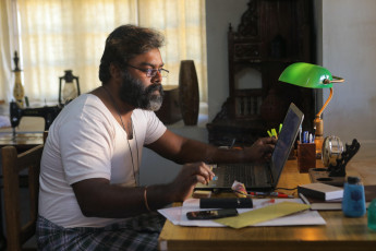 timthumb.php?src=https%3A%2F%2Fimg.studioflicks.com%2Fwp content%2Fuploads%2F2022%2F05%2F06133649%2FVisithiran Movie HQ Images 6