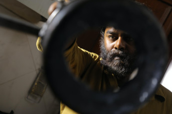 timthumb.php?src=https%3A%2F%2Fimg.studioflicks.com%2Fwp content%2Fuploads%2F2022%2F05%2F06161714%2FVisithiran Movie HQ Images 12
