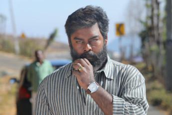 timthumb.php?src=https%3A%2F%2Fimg.studioflicks.com%2Fwp content%2Fuploads%2F2022%2F05%2F06161819%2FVisithiran Movie HQ Images 17