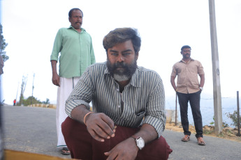 timthumb.php?src=https%3A%2F%2Fimg.studioflicks.com%2Fwp content%2Fuploads%2F2022%2F05%2F06161923%2FVisithiran Movie HQ Images 21