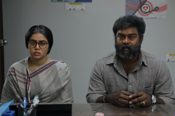 timthumb.php?src=https%3A%2F%2Fimg.studioflicks.com%2Fwp content%2Fuploads%2F2022%2F05%2F06162011%2FVisithiran Movie HQ Images 24