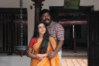 timthumb.php?src=https%3A%2F%2Fimg.studioflicks.com%2Fwp content%2Fuploads%2F2022%2F05%2F06162132%2FVisithiran Movie HQ Images 30