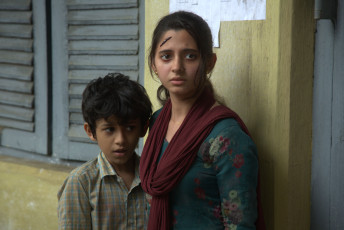 timthumb.php?src=https%3A%2F%2Fimg.studioflicks.com%2Fwp content%2Fuploads%2F2023%2F02%2F05125940%2FAyothi Movie HD Images 5