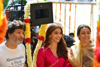 timthumb.php?src=https%3A%2F%2Fimg.studioflicks.com%2Fwp content%2Fuploads%2F2023%2F03%2F27111700%2FSSMB 28 Movie Pooja Stills 5