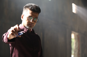timthumb.php?src=https%3A%2F%2Fimg.studioflicks.com%2Fwp content%2Fuploads%2F2023%2F05%2F05190615%2FVeeran Movie HD Images 27