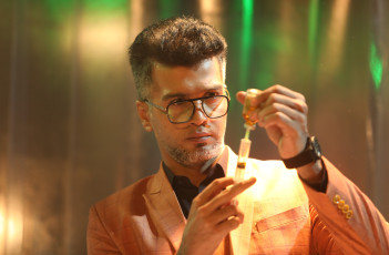 timthumb.php?src=https%3A%2F%2Fimg.studioflicks.com%2Fwp content%2Fuploads%2F2023%2F05%2F05190655%2FVeeran Movie HD Images 30