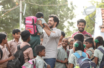 timthumb.php?src=https%3A%2F%2Fimg.studioflicks.com%2Fwp content%2Fuploads%2F2023%2F05%2F05190737%2FVeeran Movie HD Images 33