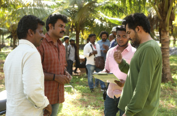 timthumb.php?src=https%3A%2F%2Fimg.studioflicks.com%2Fwp content%2Fuploads%2F2023%2F05%2F05191055%2FVeeran Movie HD Images 49