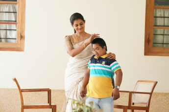 timthumb.php?src=https%3A%2F%2Fwww.studioflicks.com%2Fwp content%2Fuploads%2F2022%2F06%2FPriyanka in Kaduva Movie Images 2