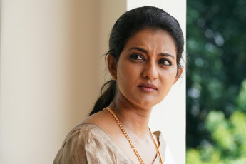 timthumb.php?src=https%3A%2F%2Fwww.studioflicks.com%2Fwp content%2Fuploads%2F2022%2F06%2FPriyanka in Kaduva Movie Images 3